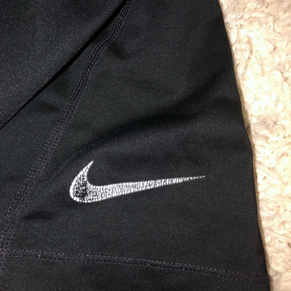 black nike pros - Picture 2 of 3